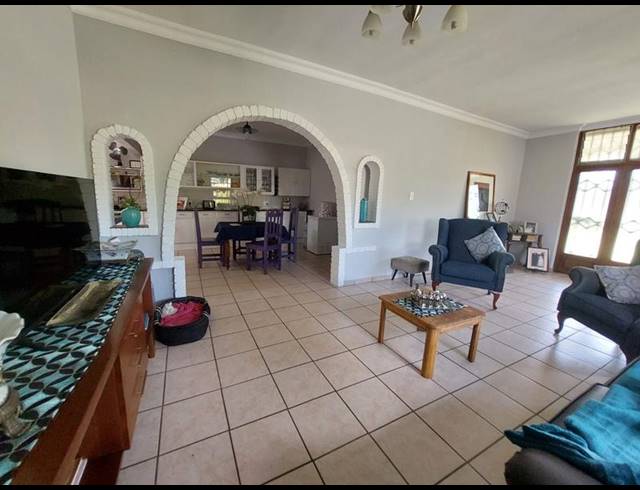4 BEDROOM HOUSE FOR SALE IN CLAREMONT